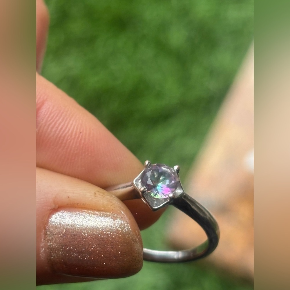 Vintage Aurora Borealis Rainbow Glass Solitaire Ring • Silver Tone • Size 9.75